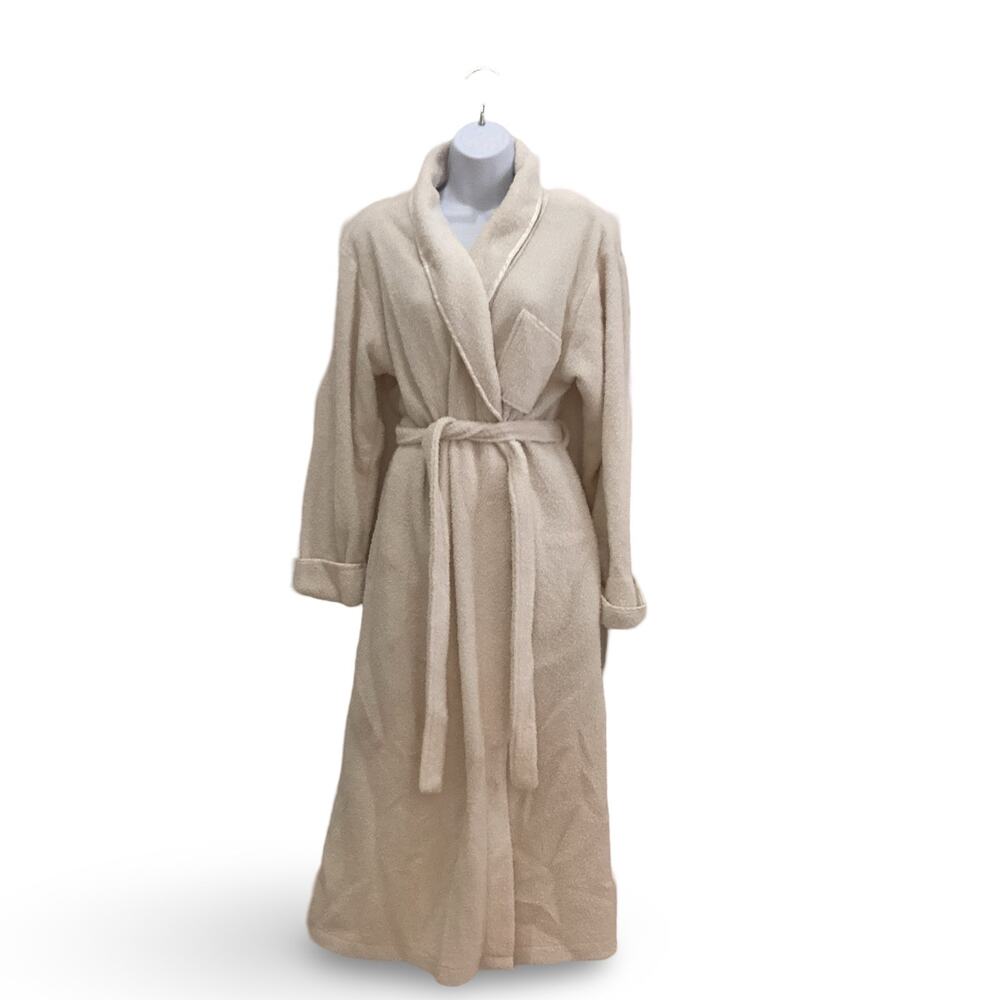Vintage Amanda Stewart Plush Robe